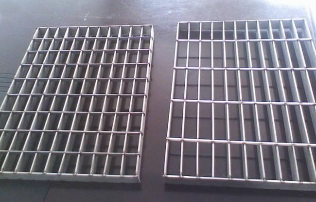 Powder coated aluminum grating facade cladding panels